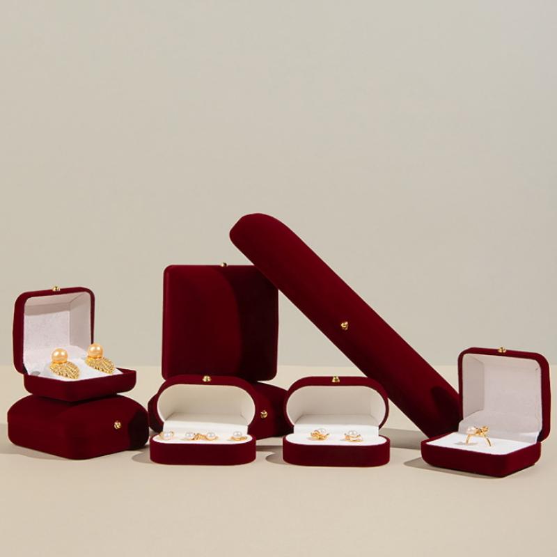 NEW Flocking Gold Buckle Jewel - огляд і ціна Bar Cart Gold