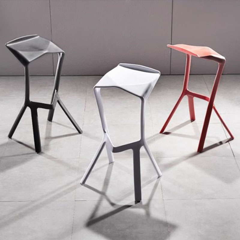 Minimalistic Lounge Bar Chair  - огляд і ціна Home Bar Lounge